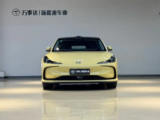 IM Motors L6 — Фото автомобиля 2