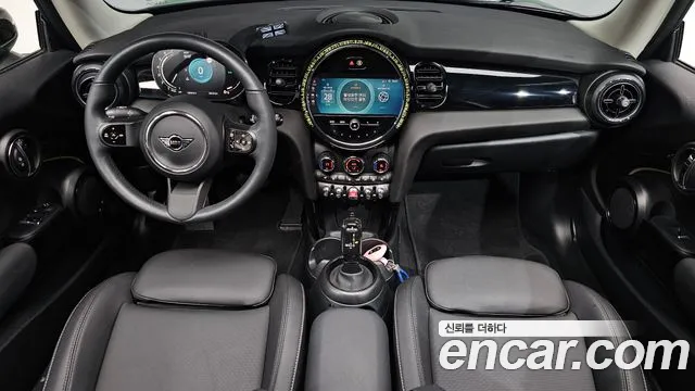 Mini Cooper Cooper Classic Plus — Фото автомобиля 7