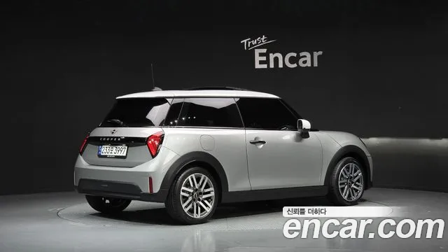 Mini Cooper — Фото автомобиля 3