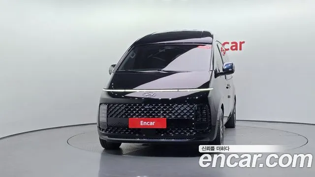 Hyundai Staria Staria 4WD Lounge 9 мест — Фото автомобиля 2