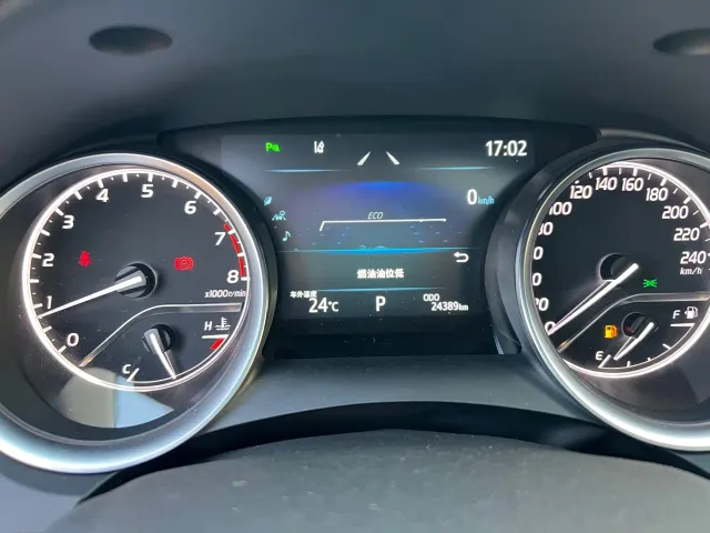 Toyota Camry — Фото автомобиля 20