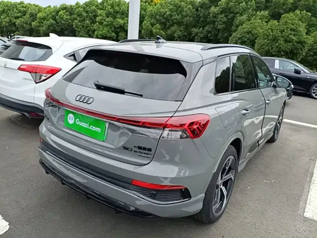 Audi Q4 e-tron — Фото автомобиля 6