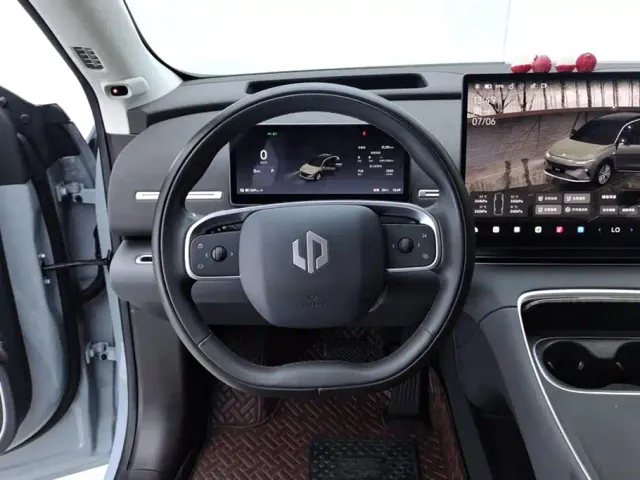 Leapmotor C11 — Фото автомобиля 15