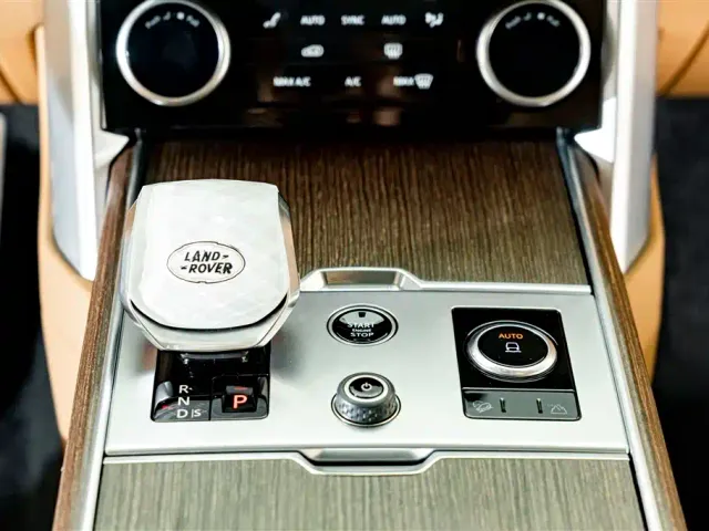 Land Rover Range Rover — Фото автомобиля 15