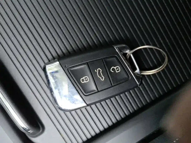 Volkswagen Passat — Фото автомобиля 8