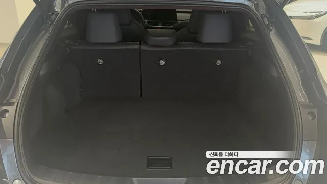 Lexus UX — Фото автомобиля 14