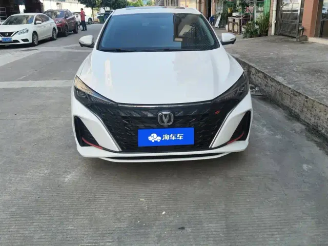 Changan Eado — Фото автомобиля 2
