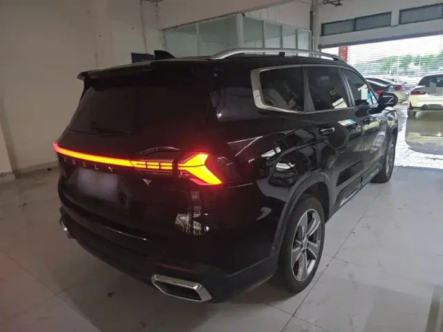 Geely Haoyue L — Фото автомобиля 4