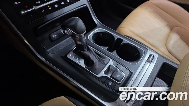 Kia Canival Carnival 4 поколение Бензин 9 мест Prestige — Фото автомобиля 9