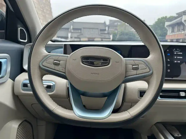 Geely ICON — Фото автомобиля 18