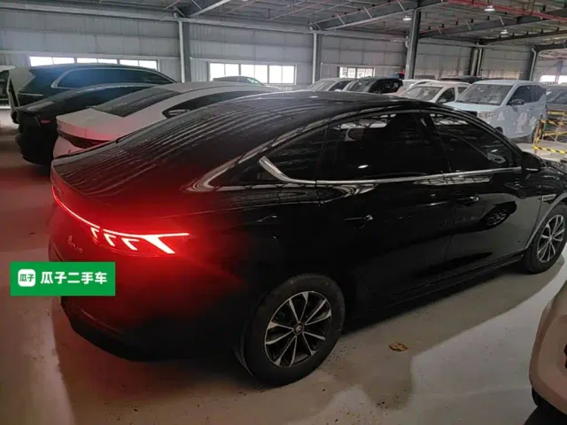 BYD Qin PLUS — Фото автомобиля 7