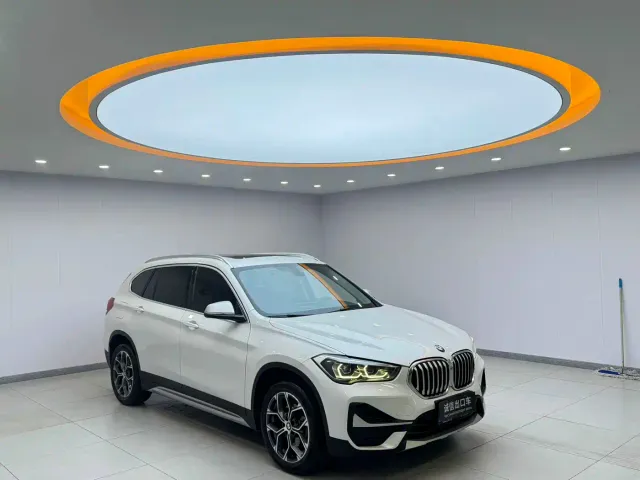 BMW X1 — Фото автомобиля 3
