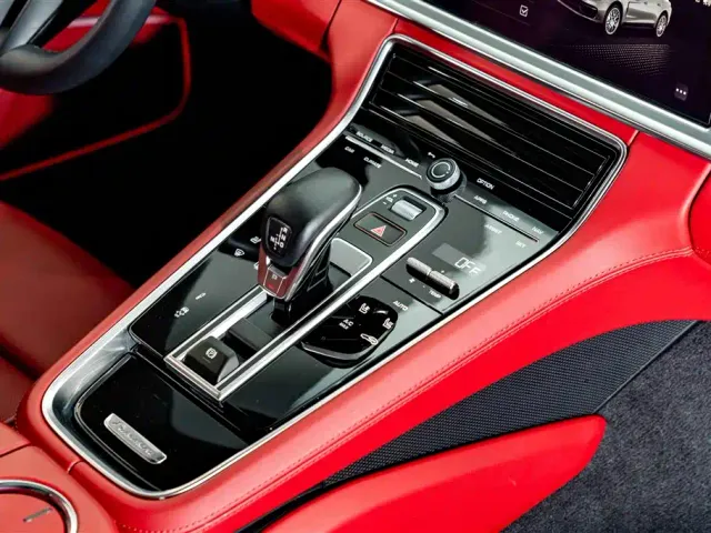 Porsche Panamera — Фото автомобиля 20