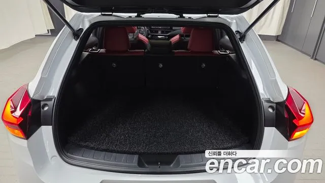 Lexus UX — Фото автомобиля 15