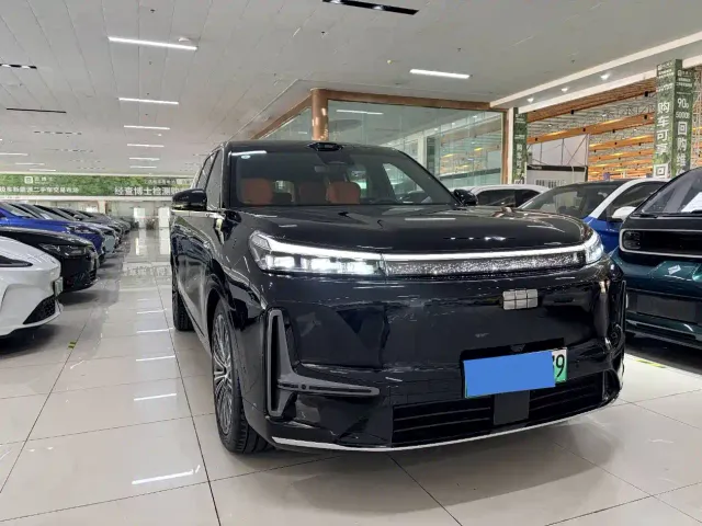 Geely Galaxy M9 — Фото автомобиля 3