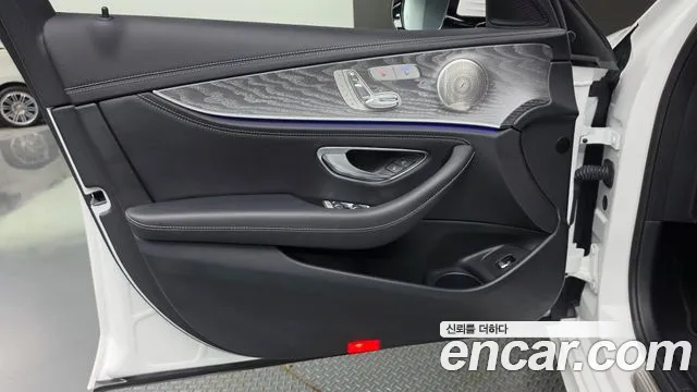 Mercedes-Benz E-Class W213 — Фото автомобиля 13