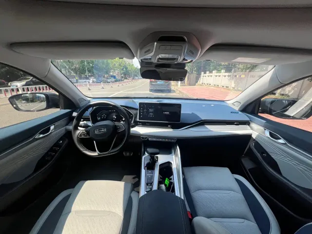 Geely Xingrui — Фото автомобиля 5