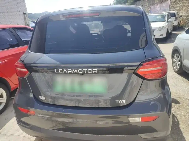Leapmotor T03 — Фото автомобиля 5