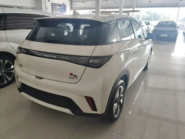 BYD Dolphin — Фото автомобиля 6