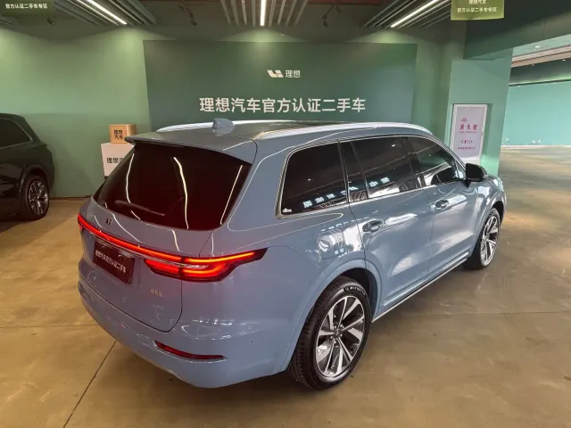 Li Auto ONE — Фото автомобиля 3