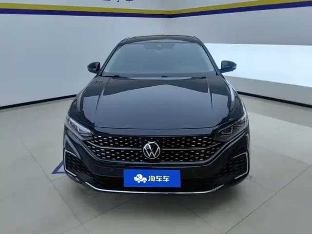 Volkswagen Passat — Фото автомобиля 2