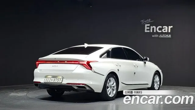 Kia K8 — Фото автомобиля 2