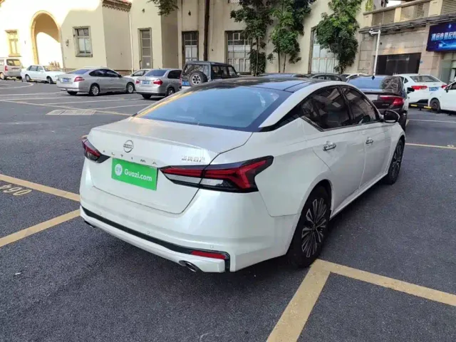 Nissan Teana — Фото автомобиля 6