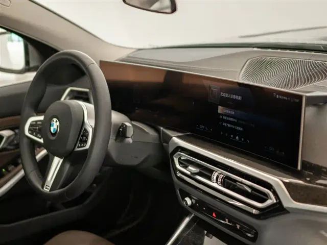 BMW 3 Series — Фото автомобиля 21