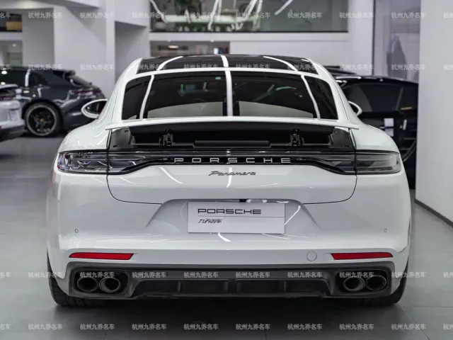 Porsche Panamera — Фото автомобиля 6