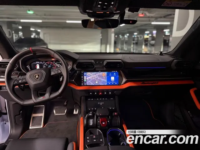 Lamborghini Urus — Фото автомобиля 15