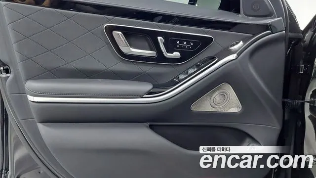 Mercedes-Benz S-Class — Фото автомобиля 15
