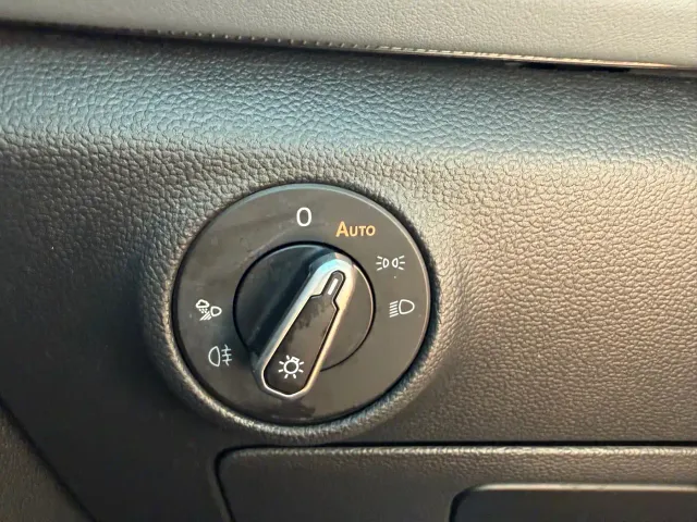 Volkswagen Sagitar — Фото автомобиля 16