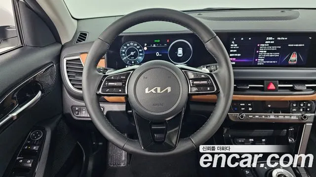 Kia Seltos — Фото автомобиля 18