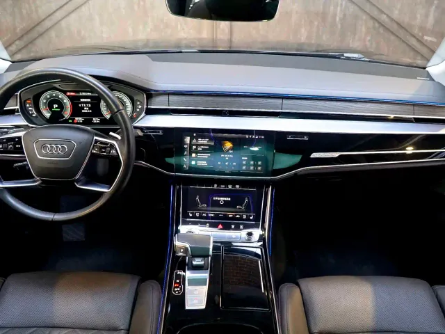 Audi A8 — Фото автомобиля 12