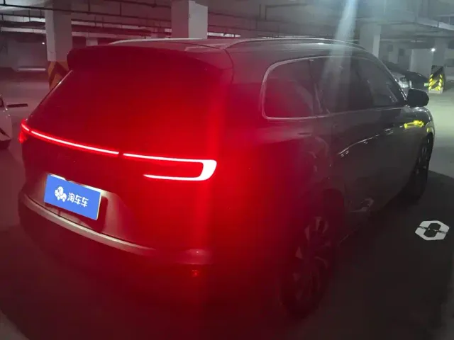 Aito M7 — Фото автомобиля 3