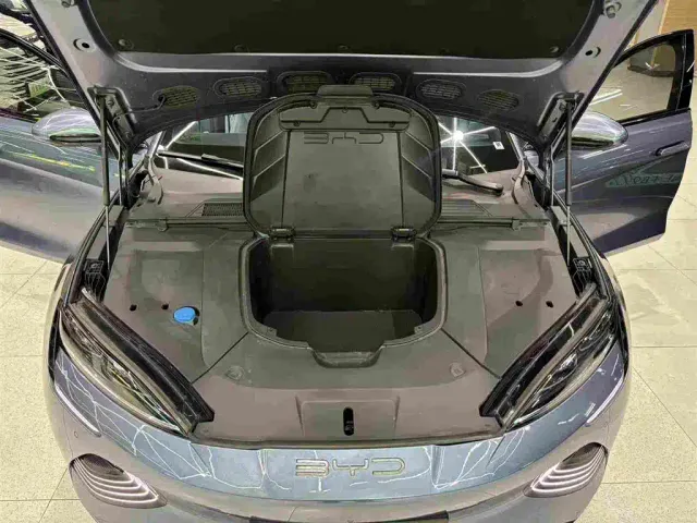 BYD Seal — Фото автомобиля 29
