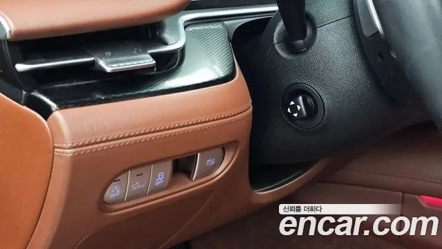 Genesis G90 Бензин 3.5 турбо AWD — Фото автомобиля 24