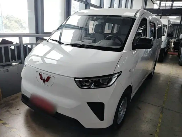Фотография автомобиля — Wuling Yangguang