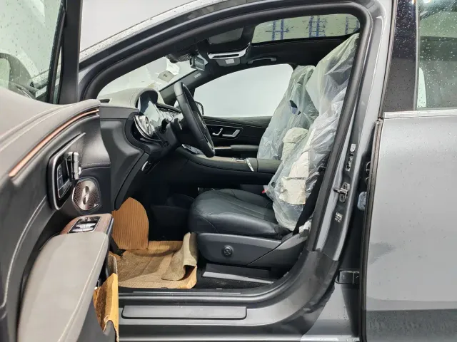Mercedes-Benz EQS SUV — Фото автомобиля 11