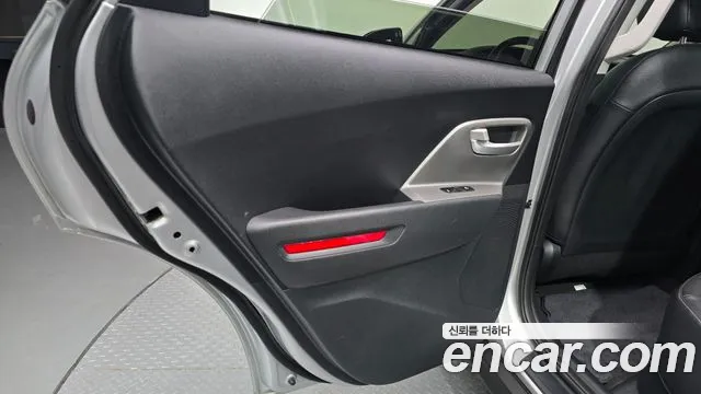 Kia Niro Niro Plus Air — Фото автомобиля 25
