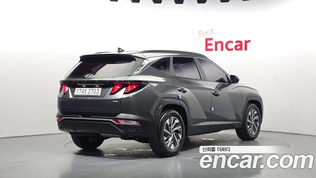 Hyundai Tucson Tucson (NX4) Дизель 2.0 2WD — Фото автомобиля 2