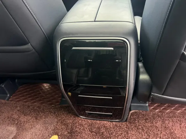 GAC Trumpchi M8 — Фото автомобиля 20