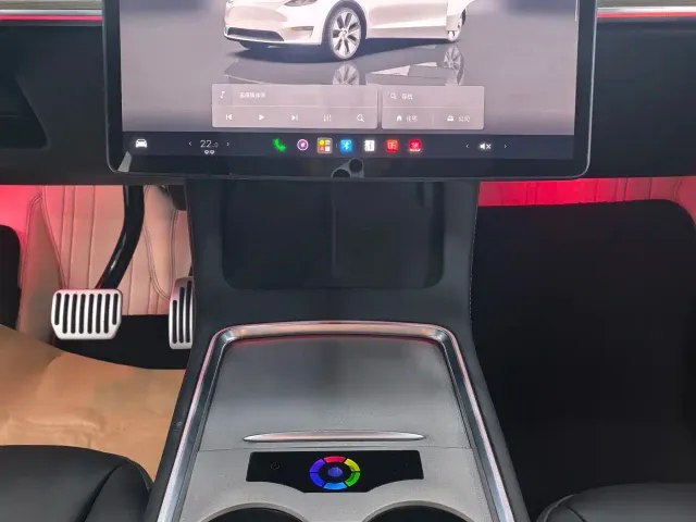 Tesla Model Y — Фото автомобиля 9
