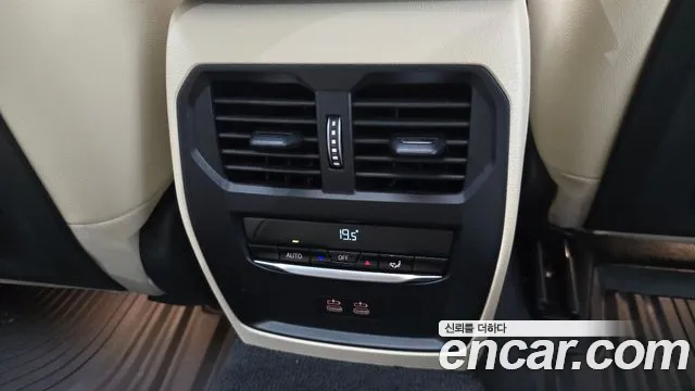 BMW 3-Series 3 серия (G20) 320i M Sport — Фото автомобиля 28