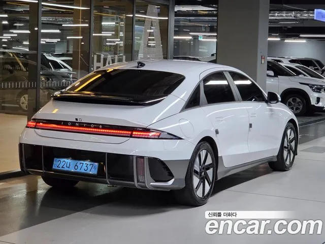 Hyundai Ioniq 6 — Фото автомобиля 4