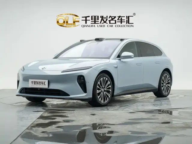 Фотография автомобиля — Nio ET5 Touring