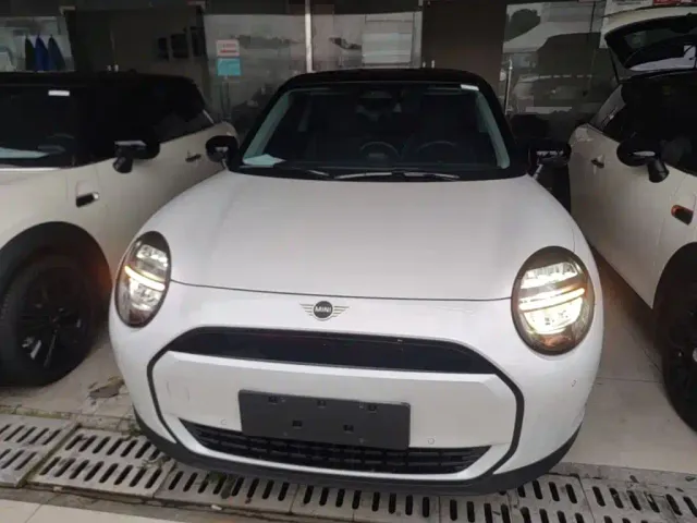 MINI Cooper — Фото автомобиля 2
