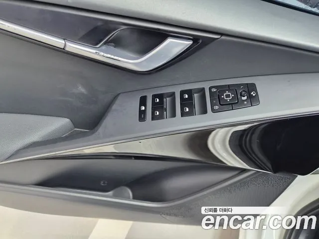 Kia Niro — Фото автомобиля 10