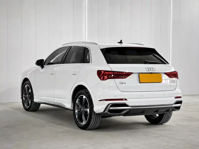 Audi Q3 — Фото автомобиля 6