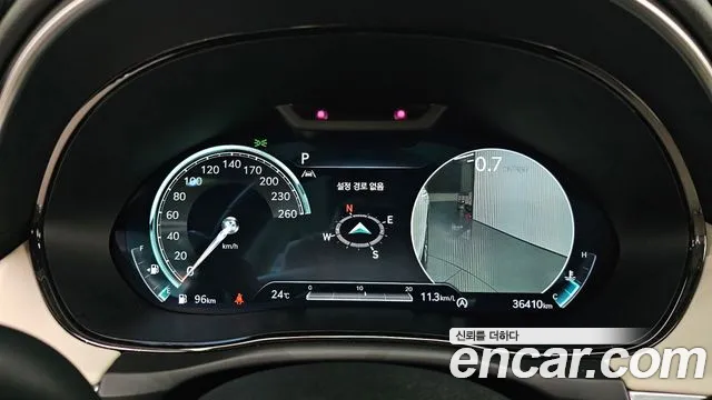Genesis GV70 — Фото автомобиля 11